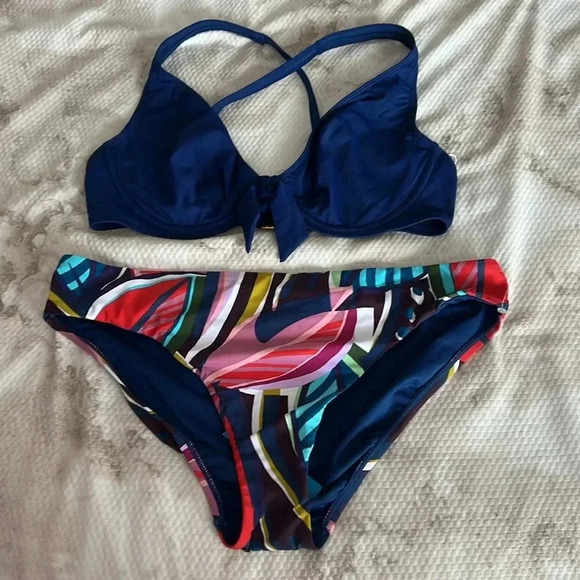 BLEU ROD BEATTIE Kore Tie Front Bikini Top Size 36D and Bikini Bottom Size 12 - Picture 10 of 12